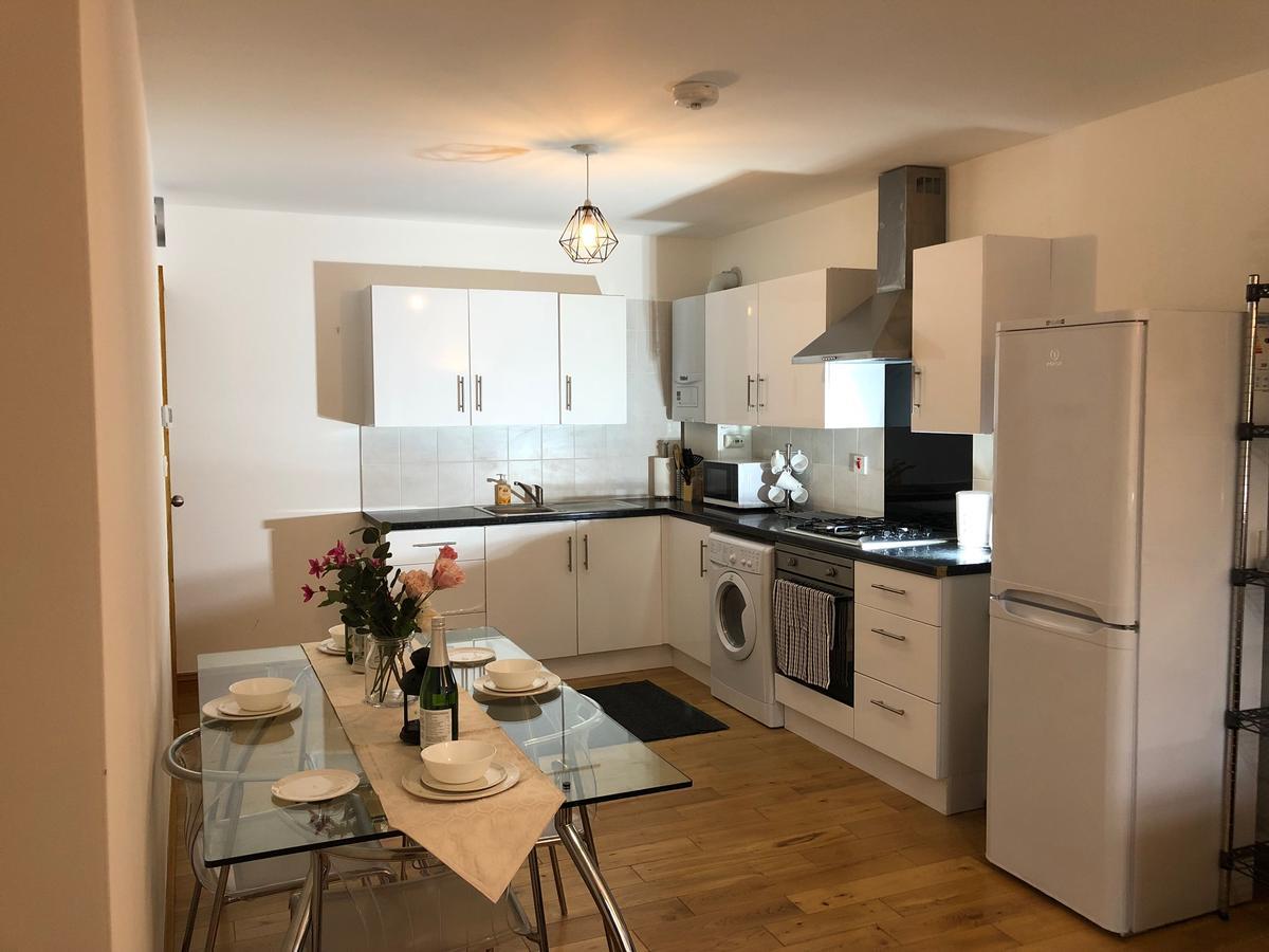 Luxurious Apartment "N22" 런던 외부 사진